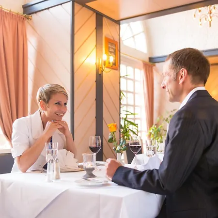 מלון Schlosshotel Weilburg ויילבורג