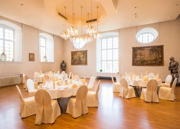 Schlosshotel Weilburg 4*